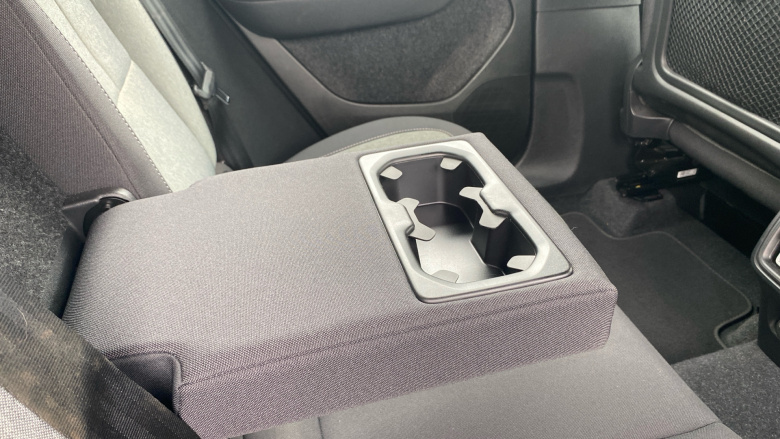 Volvo XC40 2.0 B3P Core 5dr Auto Petrol Estate